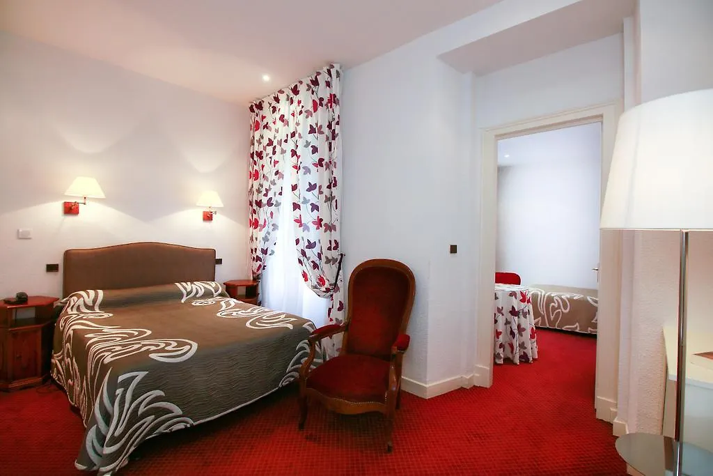 Hotel D'Etigny Bagnères-de-Luchon